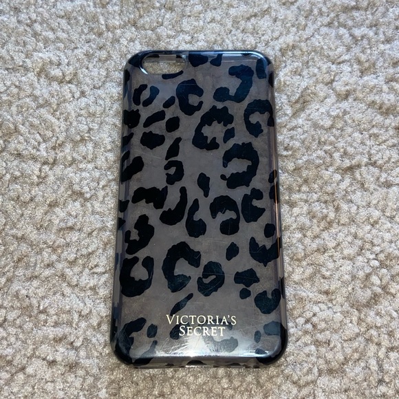 Victoria’s Secret Cheetah Print iPhone 8 PhoneCase